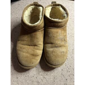 Ugg Classic Mini Boots 9 Chestnut Brown – Well Loved Cozy Shearling Cottagecore